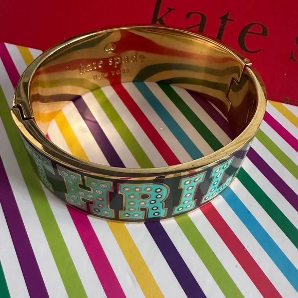 Pre-Owned Kate Spade Wonder Thrills Idiom hinged bracelet - Picture 4 of 6
